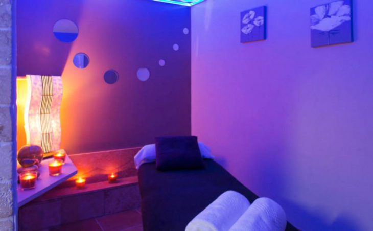 Hotel le Castillan, Alpe d'Huez, Massage Room